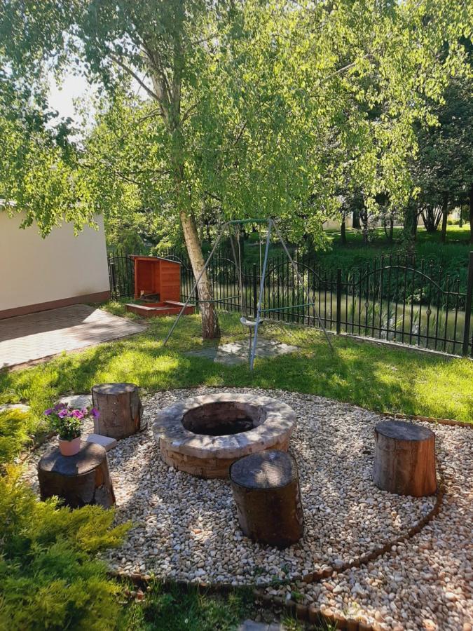 Aqua Apartman Gyula Εξωτερικό φωτογραφία
