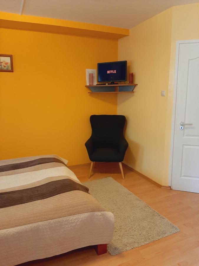 Aqua Apartman Gyula Εξωτερικό φωτογραφία