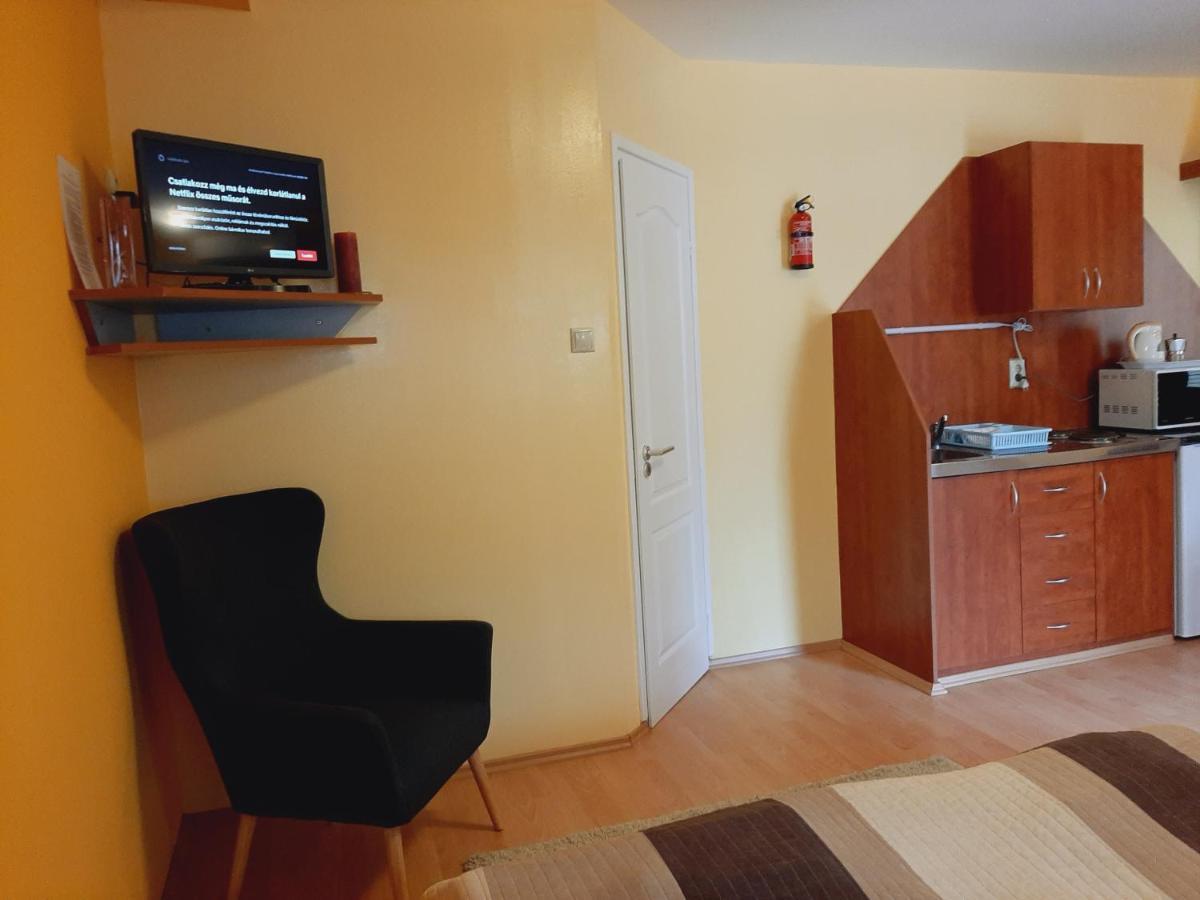 Aqua Apartman Gyula Εξωτερικό φωτογραφία