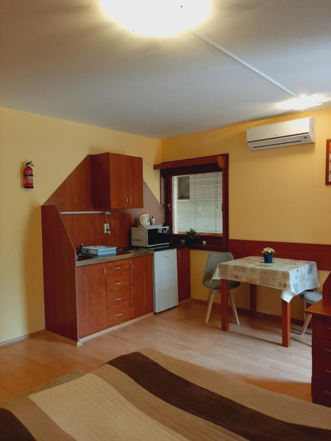 Aqua Apartman Gyula Εξωτερικό φωτογραφία