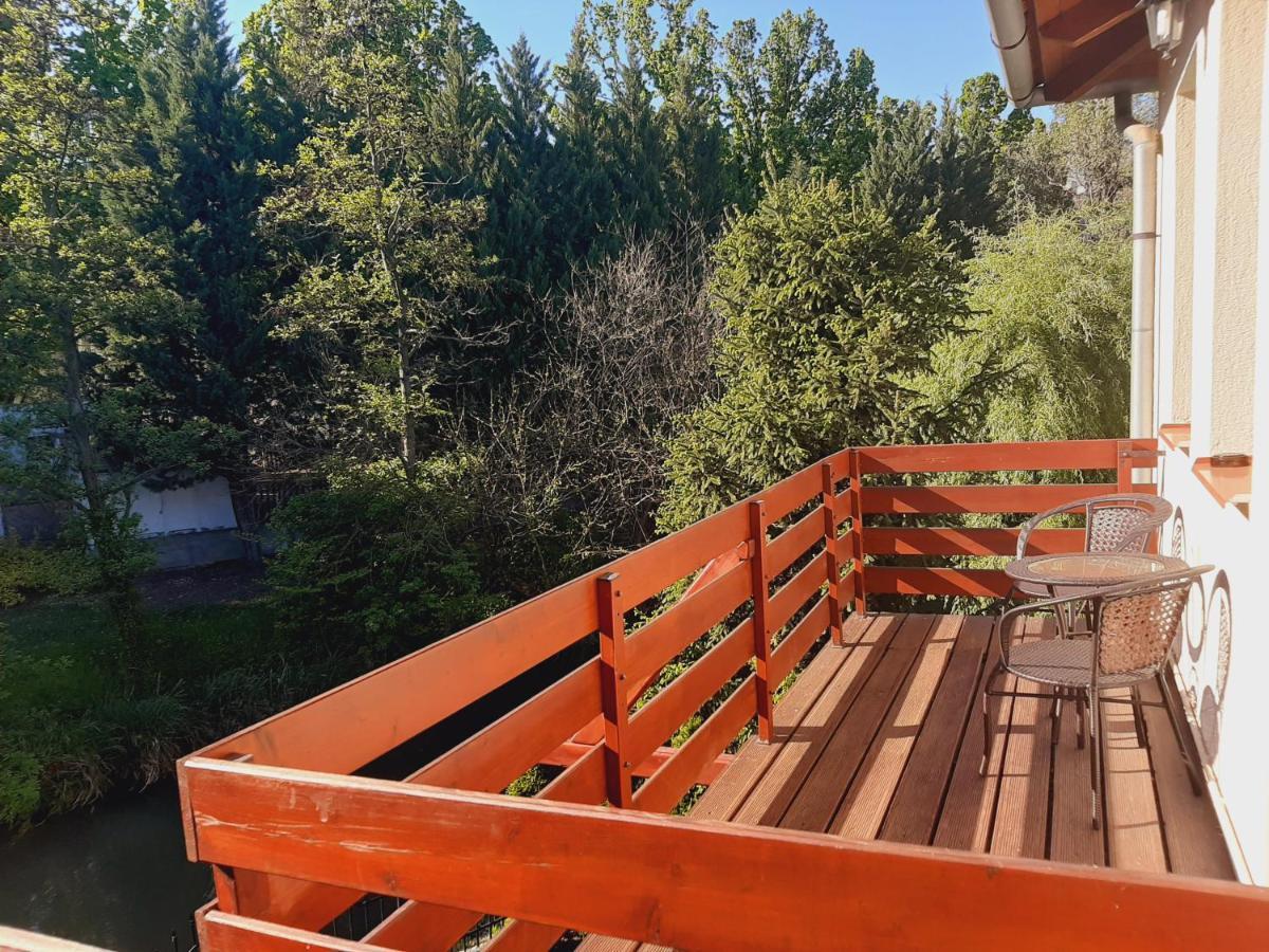 Aqua Apartman Gyula Εξωτερικό φωτογραφία
