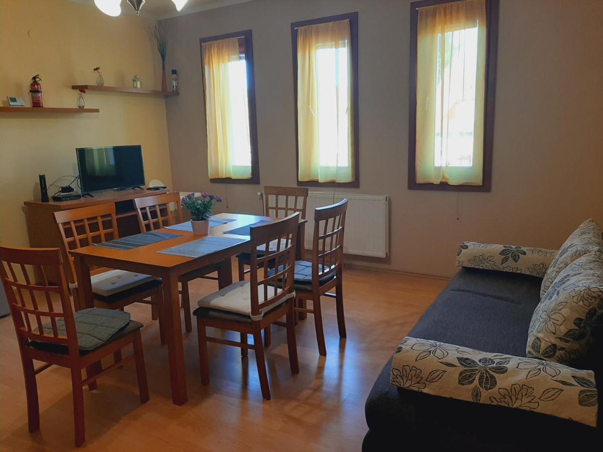 Aqua Apartman Gyula Εξωτερικό φωτογραφία