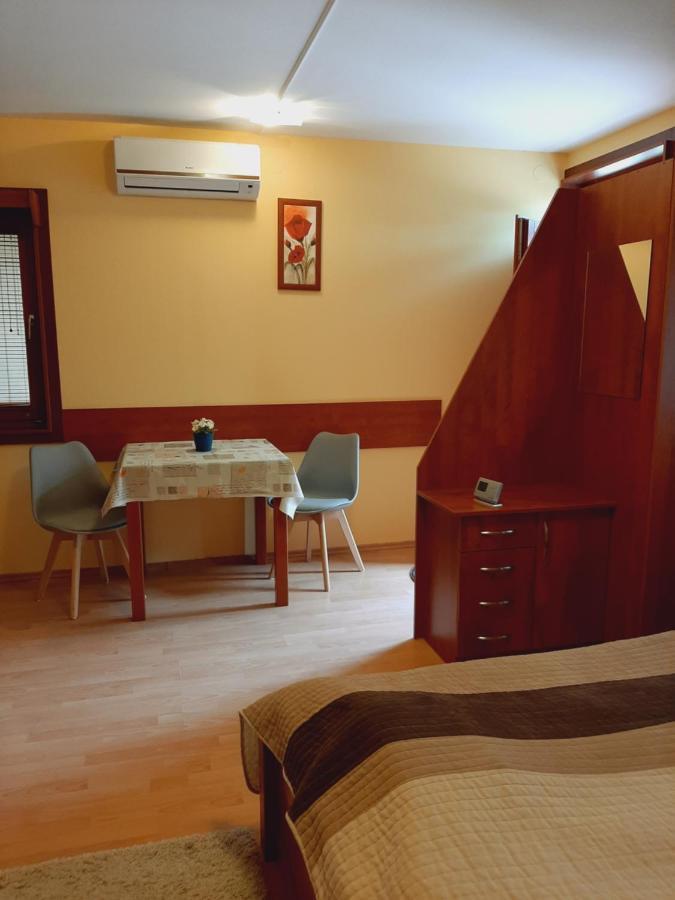 Aqua Apartman Gyula Εξωτερικό φωτογραφία