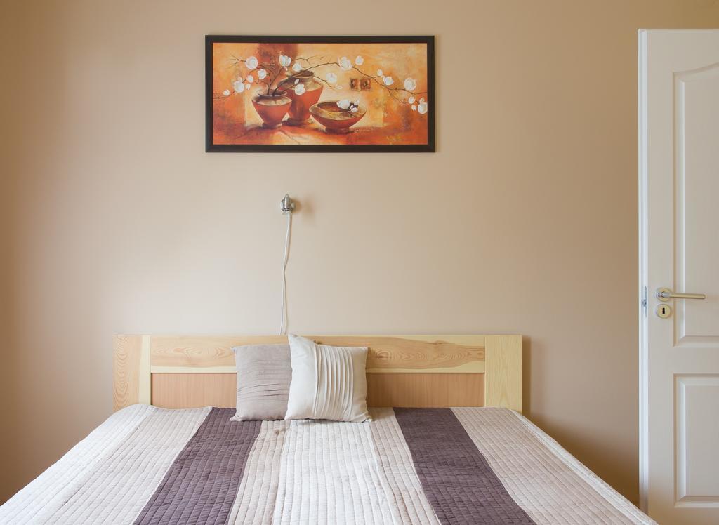Aqua Apartman Gyula Δωμάτιο φωτογραφία