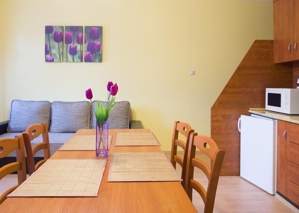 Aqua Apartman Gyula Δωμάτιο φωτογραφία