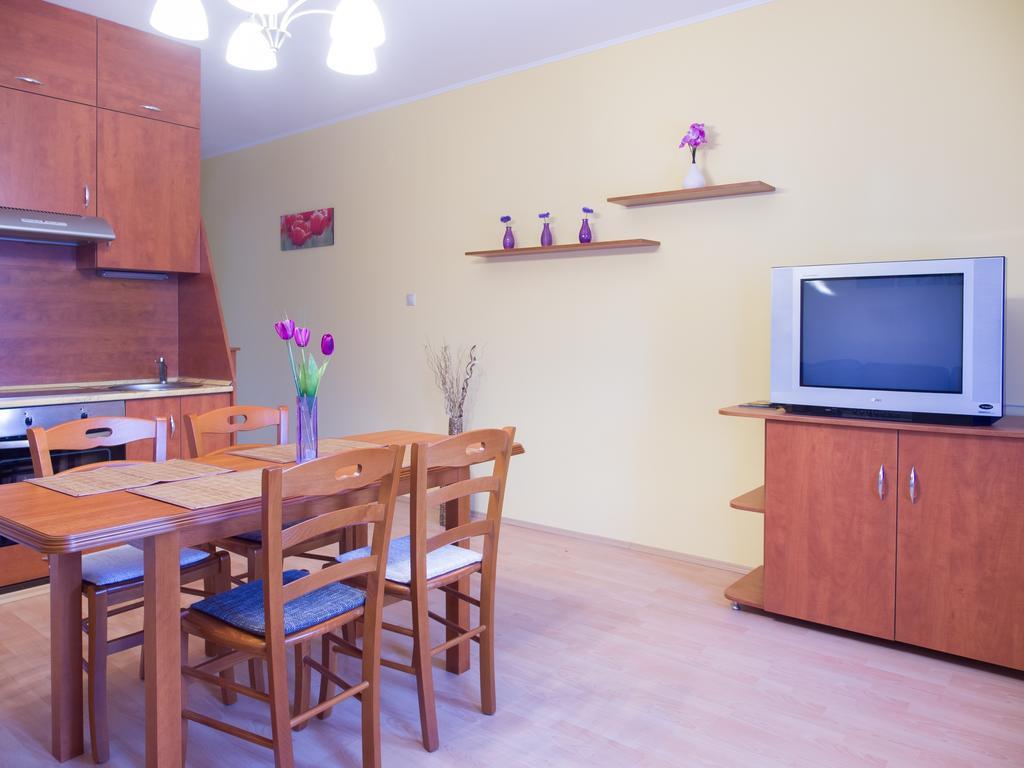 Aqua Apartman Gyula Δωμάτιο φωτογραφία