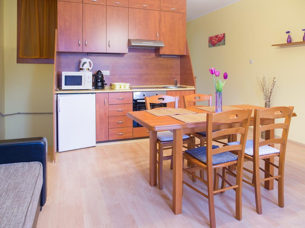 Aqua Apartman Gyula Δωμάτιο φωτογραφία